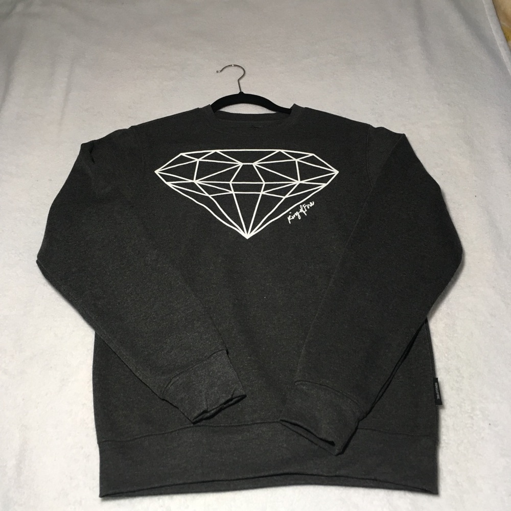 NWOT Ring of Fire Diamond Sweater